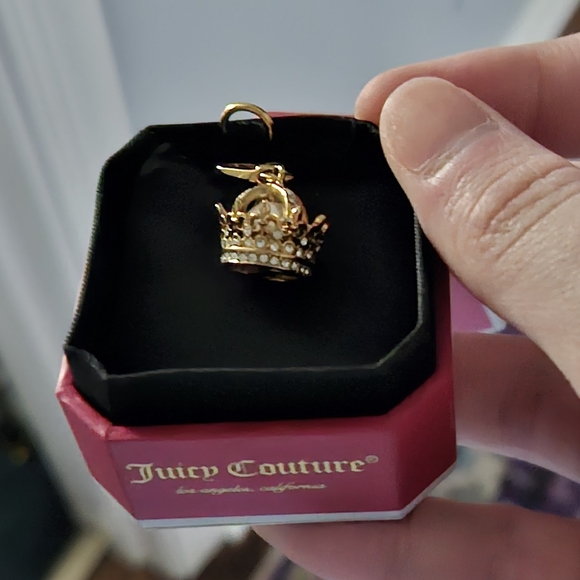 Rare New Juicy Couture Gold Tone C Crown Mini Charm With Pearl And J - Picture 2 of 16